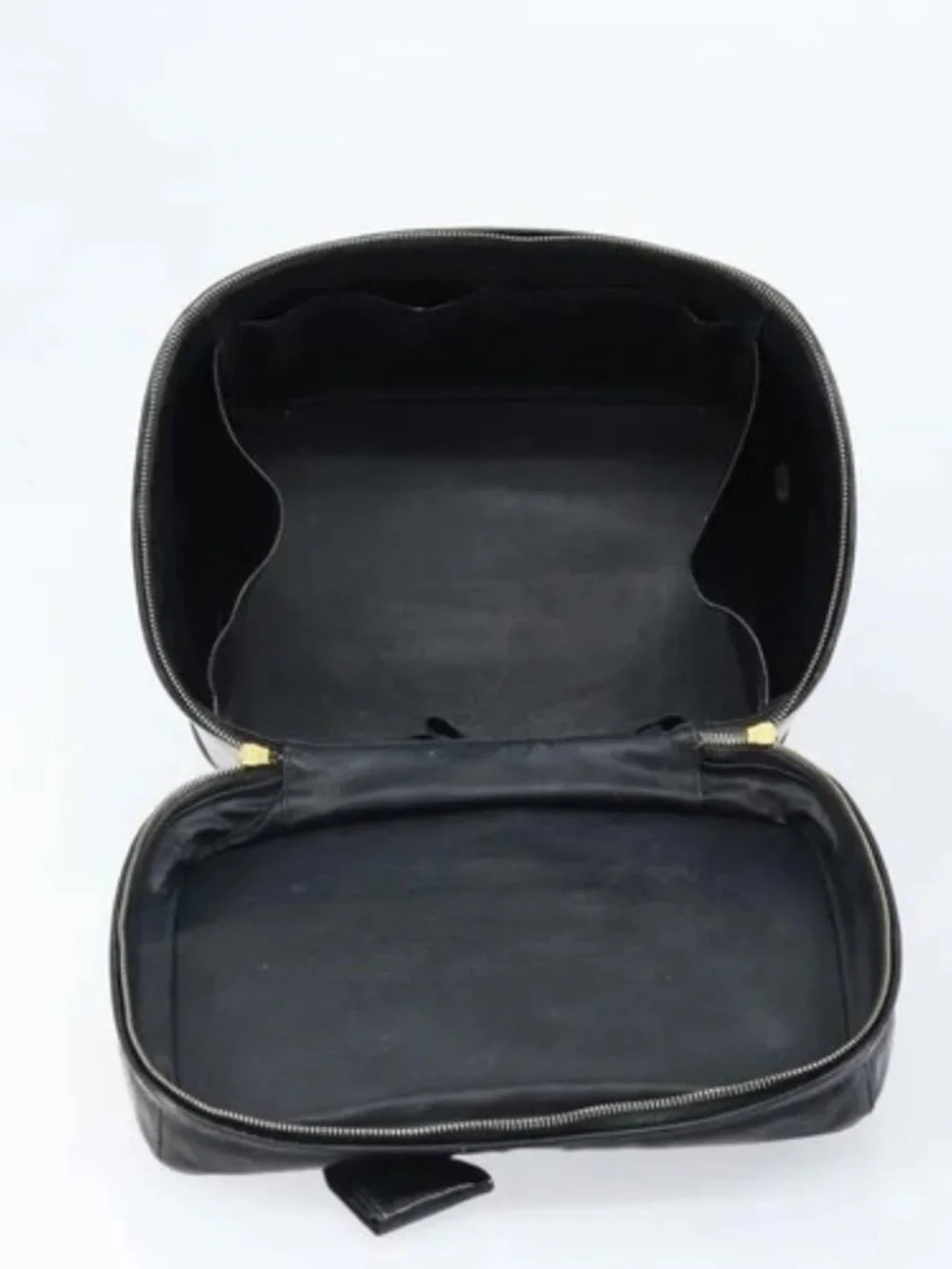 CHANEL Vanity Pouch Patent leather Black Gold CC Auth bs33674